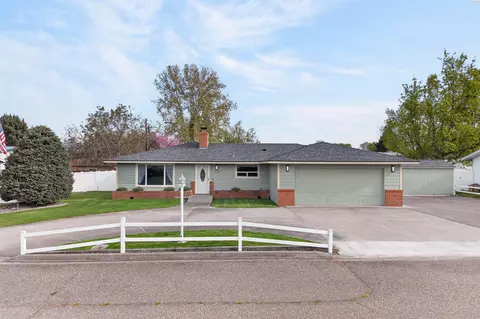 Exterior - 4313 W Agate St, Pasco, WA 99301 photo 2 of 13