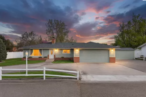 4313 W Agate St, Pasco, WA 99301