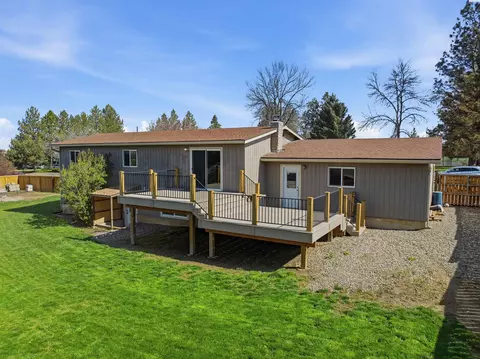 Exterior - 801 E Valleyview Ln, Colfax, WA 99111 photo 2 of 9