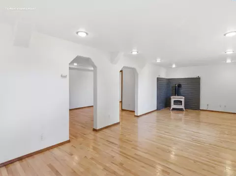 Living - 801 E Valleyview Ln, Colfax, WA 99111 photo 3 of 7