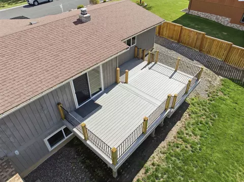 Exterior - 801 E Valleyview Ln, Colfax, WA 99111 photo 7 of 9