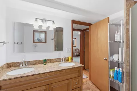 Bath - 801 E Valleyview Ln, Colfax, WA 99111 photo 5 of 5