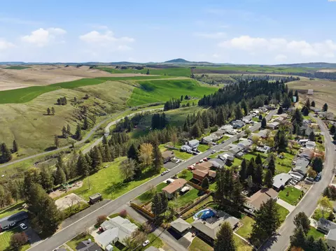 View/Area - 801 E Valleyview Ln, Colfax, WA 99111 photo 10 of 12