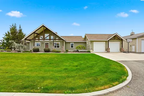 230 Albro Rd, Sunnyside, WA 98944