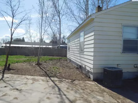 Exterior - 2005 Road 76, Pasco, WA 99301 photo 7 of 8