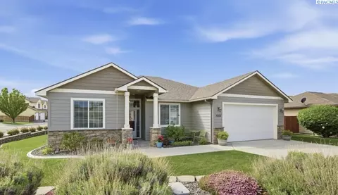 10201 W 18th Ct, Kennewick, WA 99338