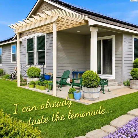 10201 W 18th Ct, Kennewick, WA 99338