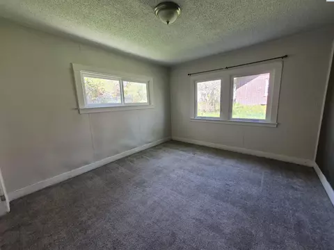 Bedroom - 535 SE Side St, Pullman, WA 99163 photo 2 of 3