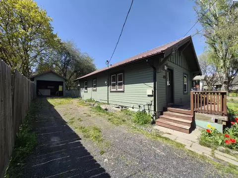 Exterior - 535 SE Side St, Pullman, WA 99163 photo 7 of 9