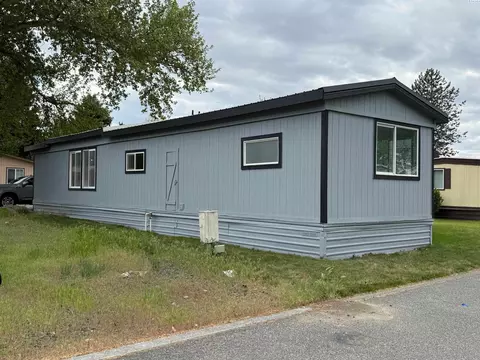 2021 Mahan Ave #L3, Richland, WA 99354