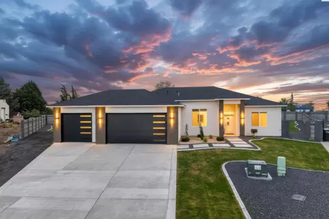 7712 Allison Ct, Pasco, WA 99301