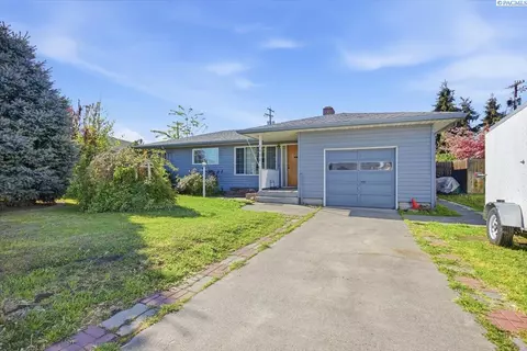 1932 W Ruby St, Pasco, WA 99301