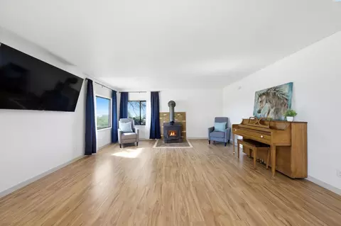 Living - 351 W Eltopia W, Eltopia, WA 99330 photo 1 of 1