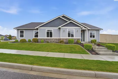 1187 N Nevada St, Kennewick, WA 99336