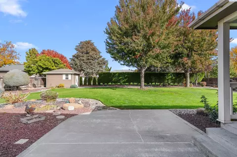 Exterior - 10215 W Court St, Pasco, WA 99301 photo 7 of 11