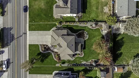View/Area - 10215 W Court St, Pasco, WA 99301 photo 5 of 6