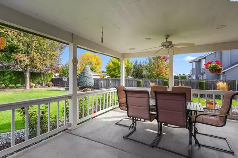 Exterior - 10215 W Court St, Pasco, WA 99301 photo 3 of 11