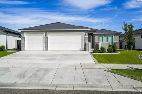 2522 Brodie Ln, Richland, WA 99352