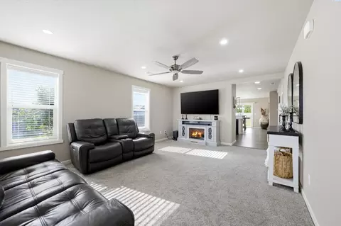 Other - 5617 Springfield Dr, Pasco, WA 99301 photo 2 of 8
