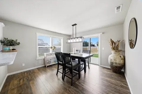 Dining - 5617 Springfield Dr, Pasco, WA 99301 photo 1 of 3
