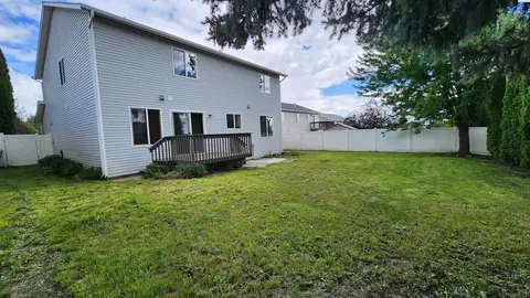 Exterior - 1925 NW Arcadia, Pullman, WA 99163 photo 8 of 9