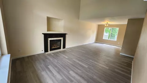 Living - 1925 NW Arcadia, Pullman, WA 99163 photo 1 of 5