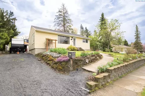 1040 NW Clifford St, Pullman, WA 99163 photo 1