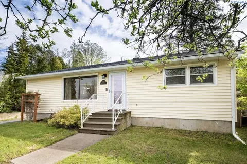 1040 NW Clifford St, Pullman, WA 99163 photo 2
