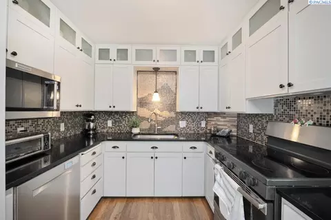 1040 NW Clifford St, Pullman, WA 99163 photo 8