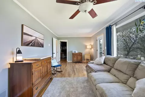 1040 NW Clifford St, Pullman, WA 99163 photo 17