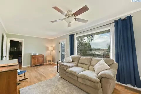 1040 NW Clifford St, Pullman, WA 99163 photo 18