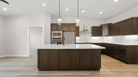 1322 Kalani Ct, West Richland, WA 99353