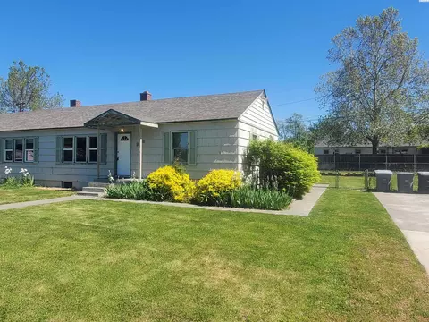 326 Douglass, Richland, WA 99352
