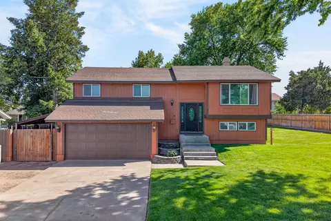 1201 W 17th Pl, Kennewick, WA 99337