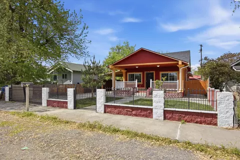 Exterior - 1220 S 2nd Ave, Pasco, WA 99301 photo 3 of 12