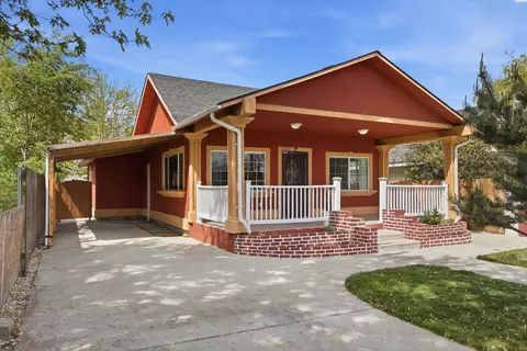 1220 S 2nd Ave, Pasco, WA 99301