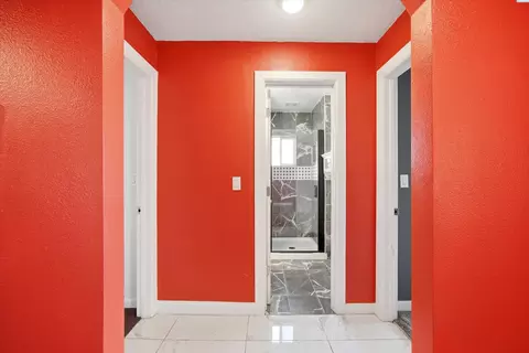 Entry Way - 1220 S 2nd Ave, Pasco, WA 99301 photo 1 of 1