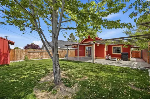 Exterior - 1220 S 2nd Ave, Pasco, WA 99301 photo 11 of 12