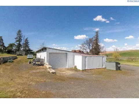 Exterior - 3001 Pullman-albion Rd, Pullman, WA 99163 photo 8 of 13
