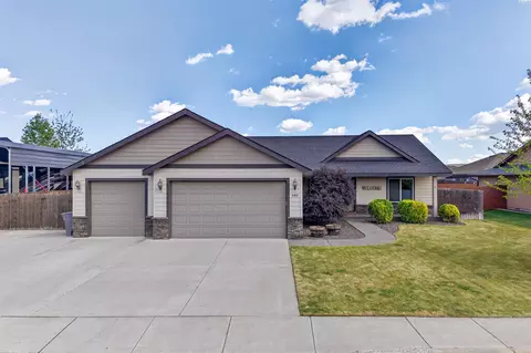 680 Tanglewood Dr, Richland, WA 99352