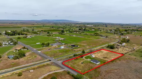 129601 W Swain Rd, Prosser, WA 99350
