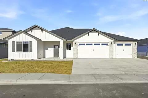 8717 Silver Mound Dr, Pasco, WA 99301