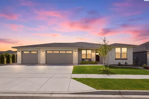 4625 White Dr, Richland, WA 99352