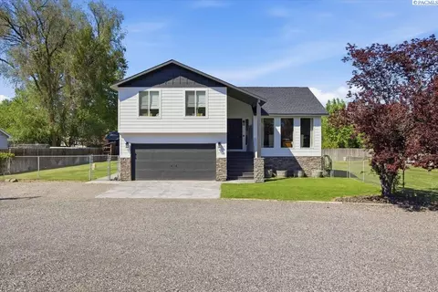 516 Canal, West Richland, WA 99353