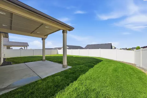 Exterior - 4110 Sturdee Ln, Pasco, WA 99301 photo 3 of 5