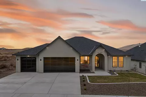 2887 Savanna Ave, Richland, WA 99352