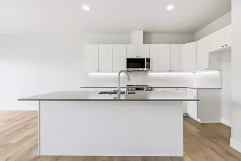 4613 Road 114, Pasco, WA 99301