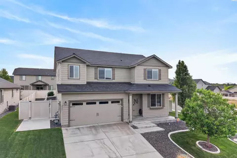 2905 Woodland Pl, Richland, WA 99352