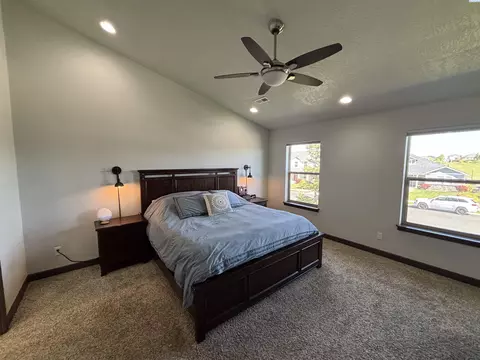 Bedroom - 845 SW Windy Point Ct, Pullman, WA 99163 photo 1 of 4