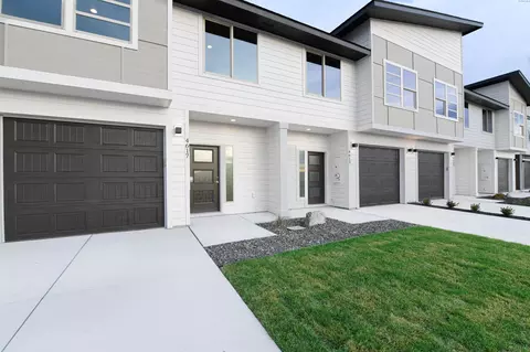 4617 Road 114, Pasco, WA 99301